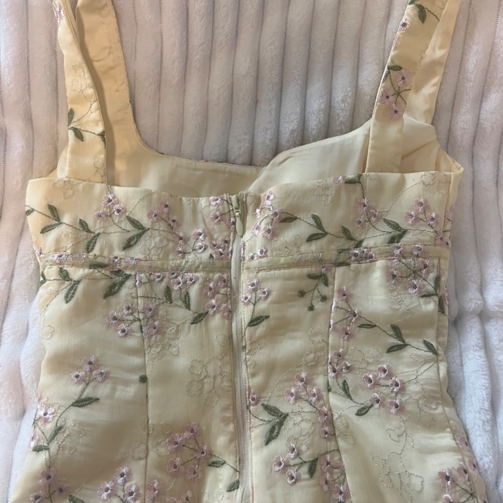Mistress Rocks Lemon Embroidered Top - Picture 3 of 3